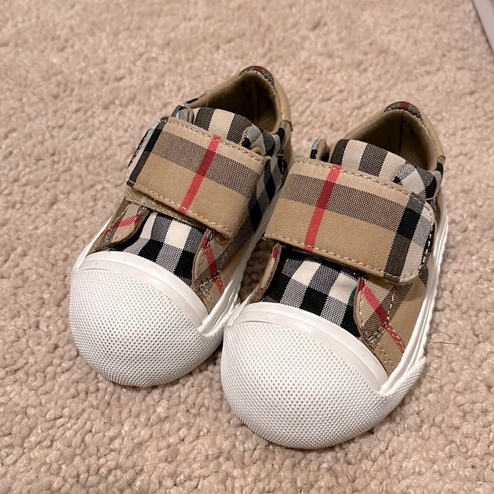 BURBERRY INFANT SNEAKERS
